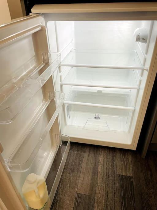 #10Bs 1 Bed Serviced Apartment Дарби Екстериор снимка
