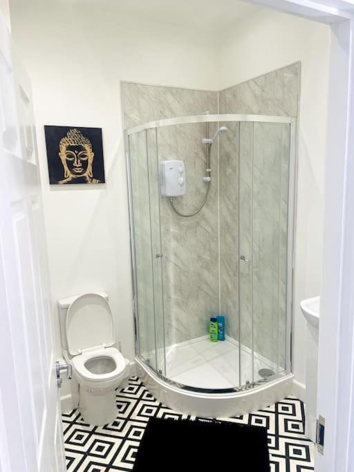 #10Bs 1 Bed Serviced Apartment Дарби Екстериор снимка